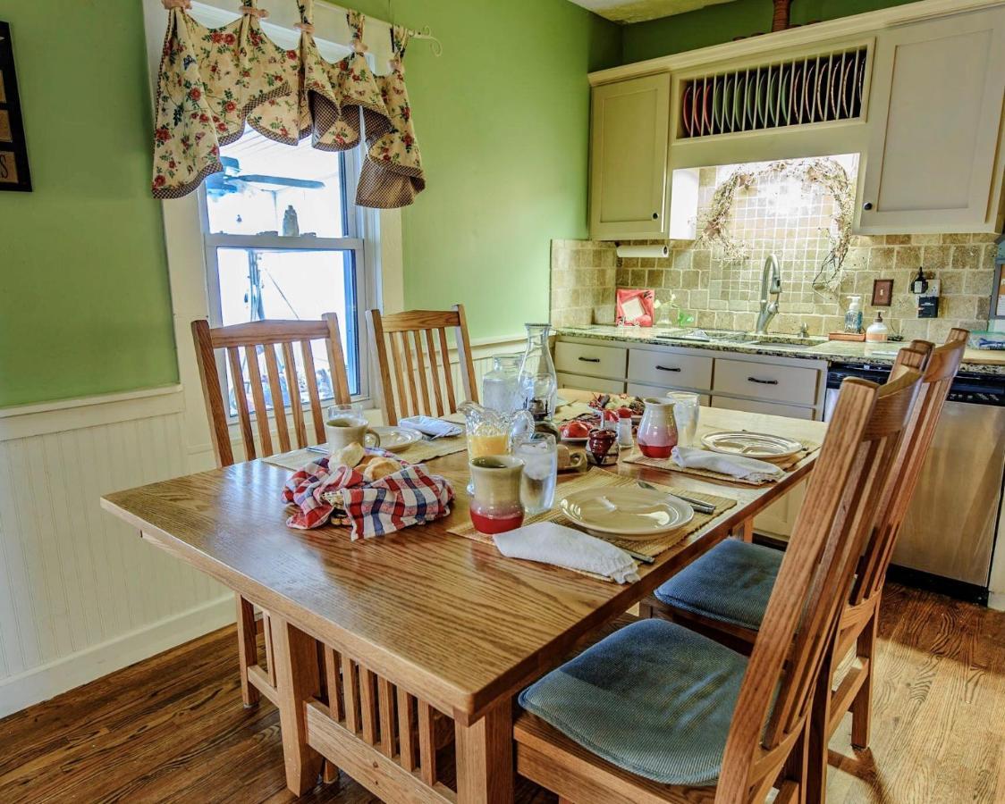 Wolf Creek Farm B&B And Motorcycle Manor At Wolf Creek Farm, Llc Ararat Esterno foto