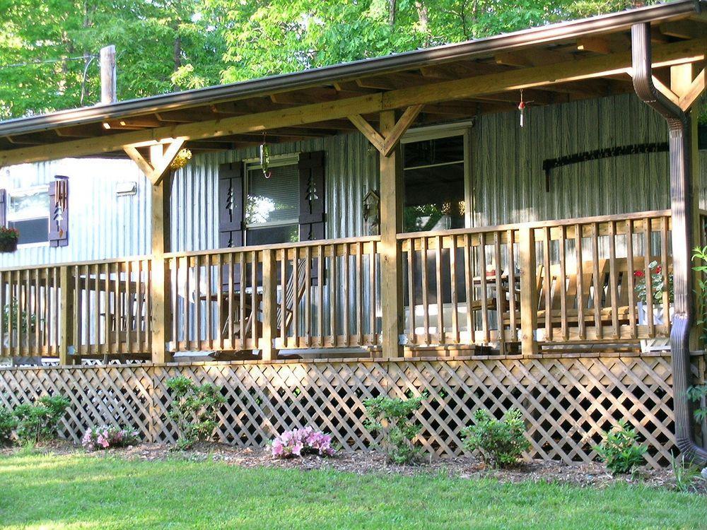 Wolf Creek Farm B&B And Motorcycle Manor At Wolf Creek Farm, Llc Ararat Esterno foto